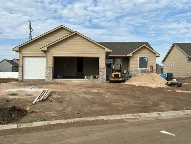 $289,475 | 1705 North Kentucky Lane, Wichita, KS 67235