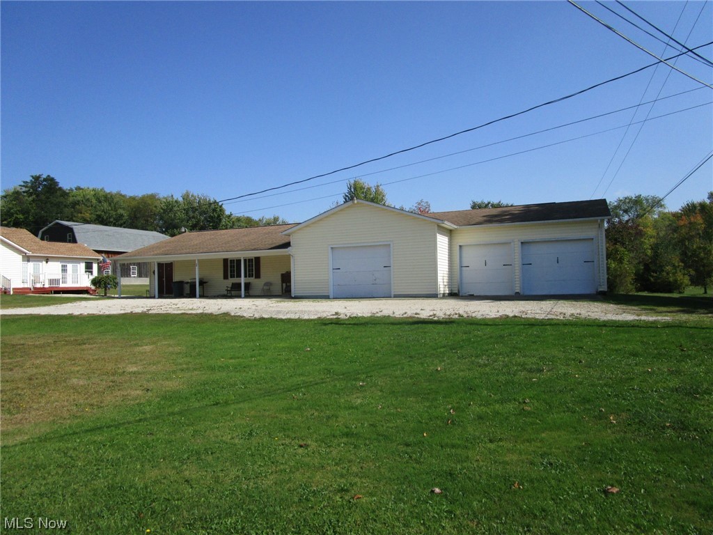 4870 Rockwell Road Ashtabula, OH 44004 - Photo 4 of 47 Front view of garage