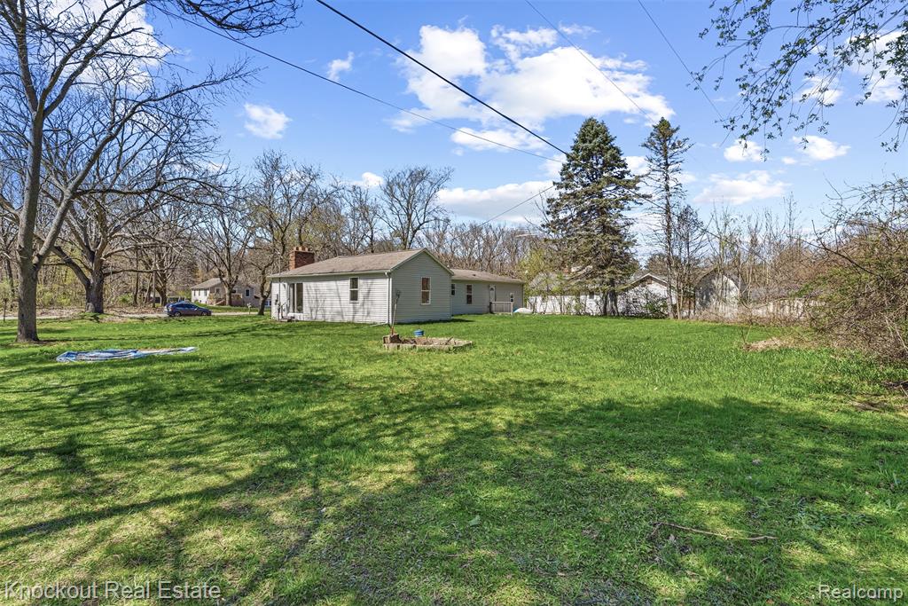 9060 North McKinley Road Flushing, MI 48433 - Photo 23 of 28