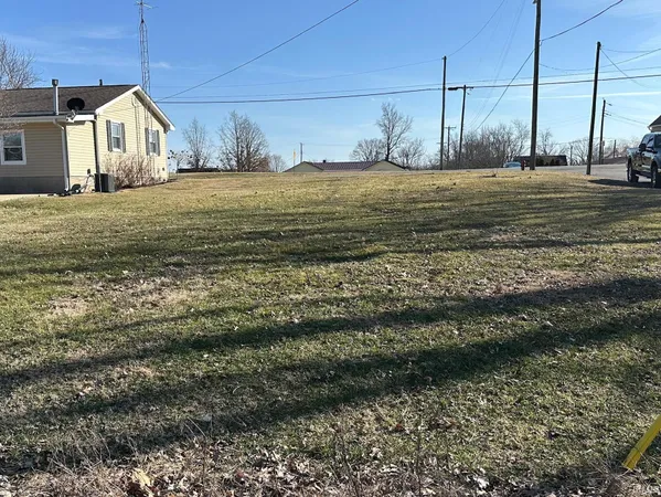 $25,000 | 423 West College Street, Oakland City, IN 47660