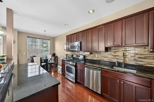$615,000 | 38 Putters Way, Middletown, NY 10940