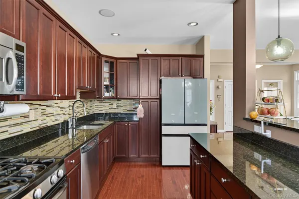 $615,000 | 38 Putters Way, Middletown, NY 10940