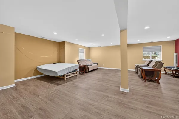 $615,000 | 38 Putters Way, Middletown, NY 10940