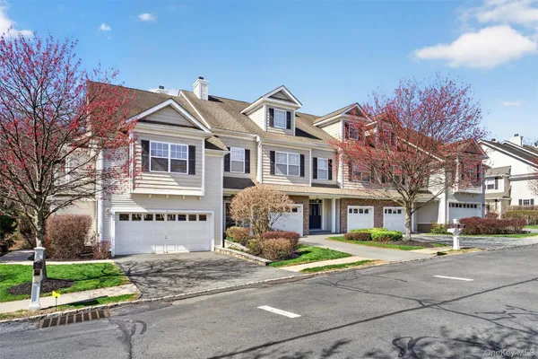 $615,000 | 38 Putters Way, Middletown, NY 10940