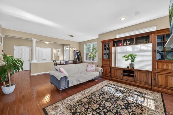 $615,000 | 38 Putters Way, Middletown, NY 10940