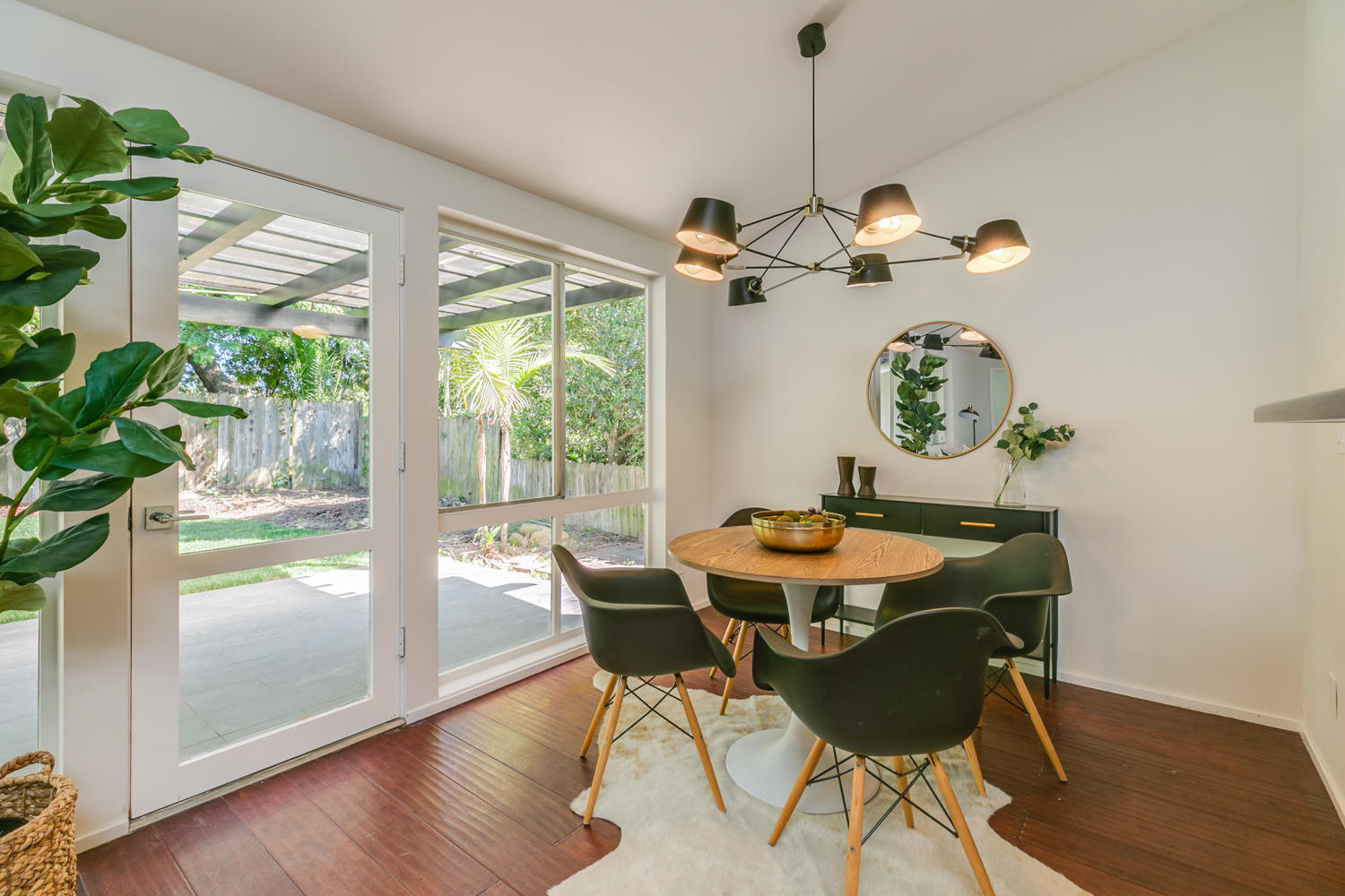 838 Meigs Road Santa Barbara, CA 93109 - Photo 14 of 29 TwoFishDigital_838Meigs-14