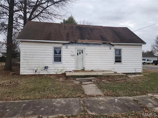 $35,000 | 402 East 7th Street, Staunton, IL 62088