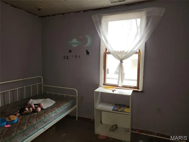 $35,000 | 402 East 7th Street, Staunton, IL 62088