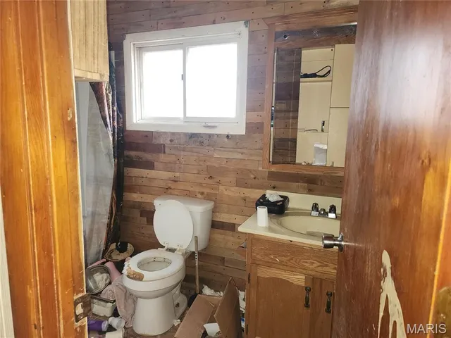 $35,000 | 402 East 7th Street, Staunton, IL 62088