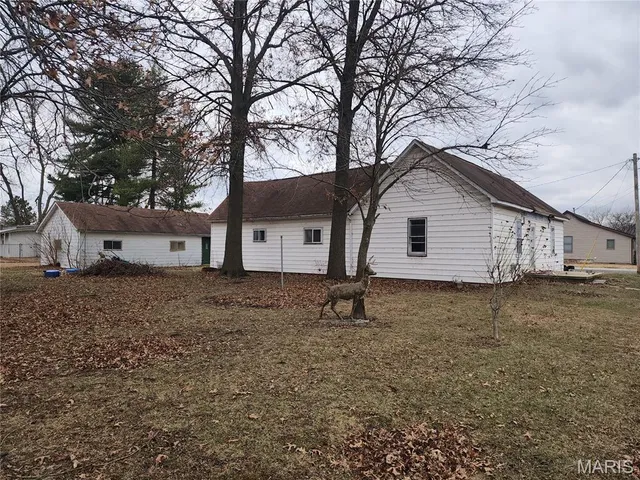 $35,000 | 402 East 7th Street, Staunton, IL 62088