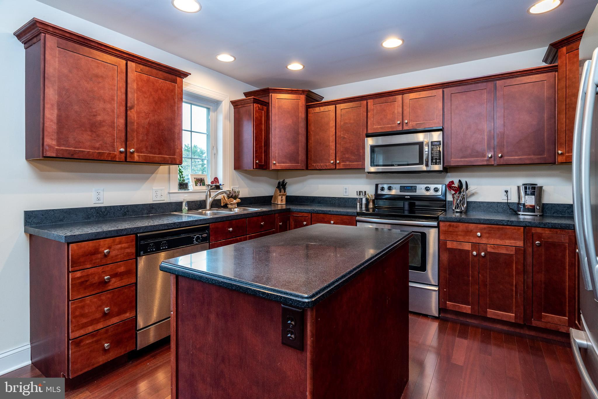 128 Baneberry Lane Lititz, PA 17543 - Photo 8 of 35 Gallery Image 8