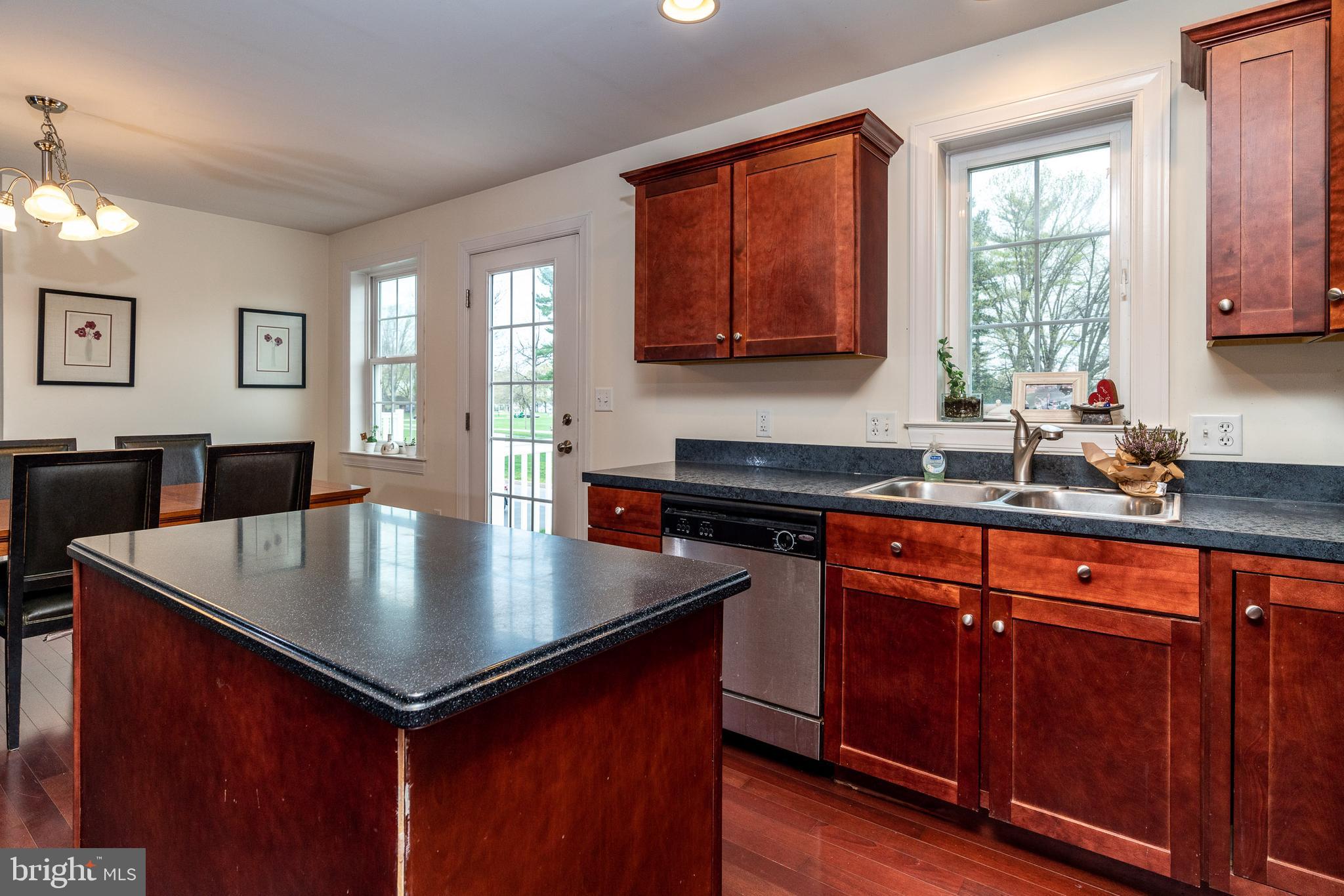 128 Baneberry Lane Lititz, PA 17543 - Photo 9 of 35 Gallery Image 9