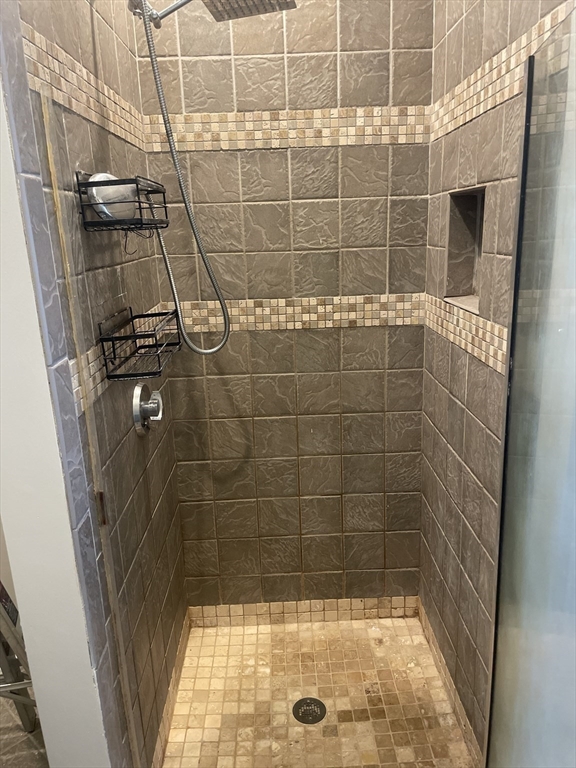 4 Blaney Street, Unit 2 Swampscott, MA 01907 - Photo 7 of 24