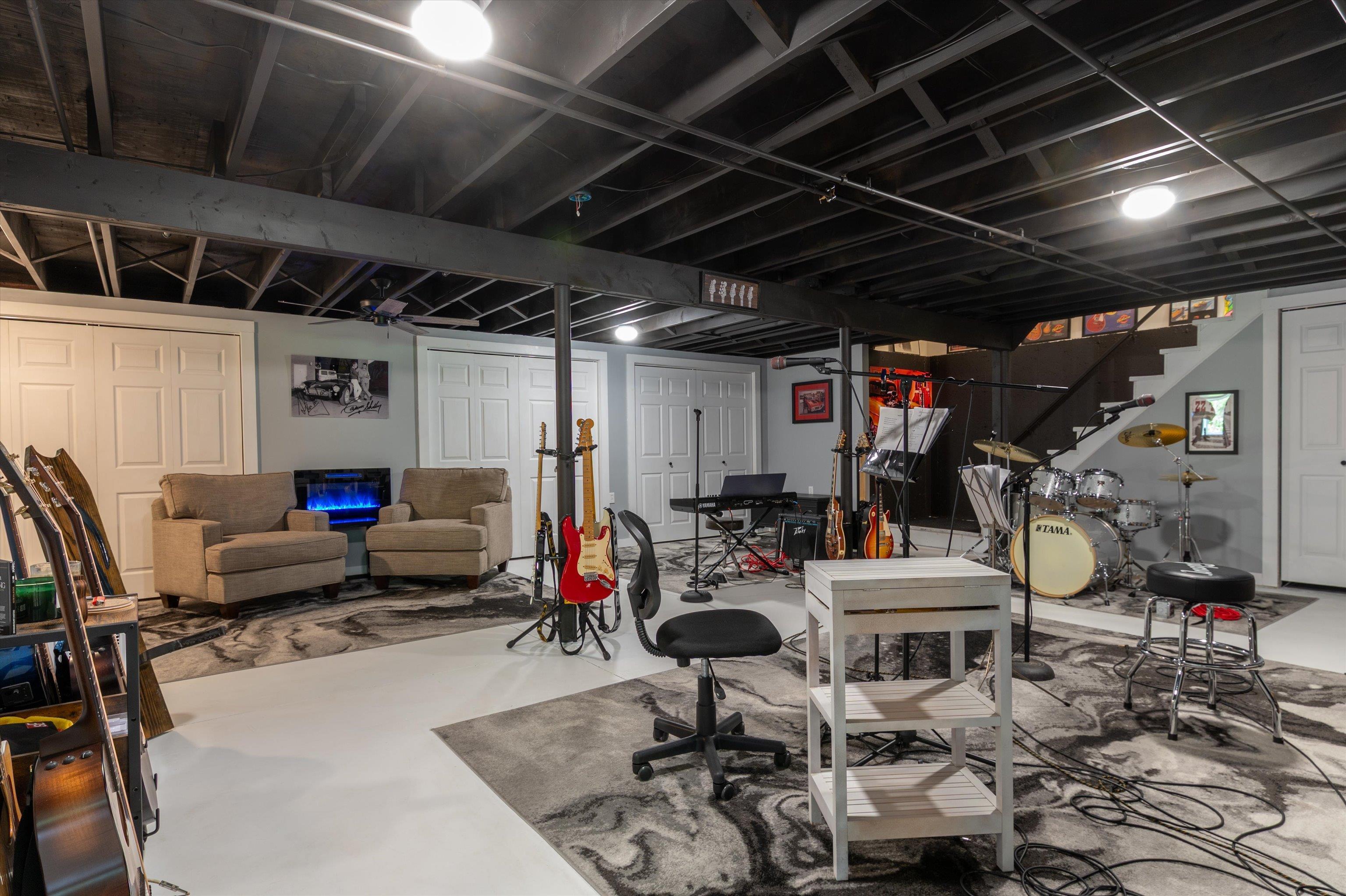 82 Glenbrook Road Castleton, VT 05735 - Photo 34 of 46