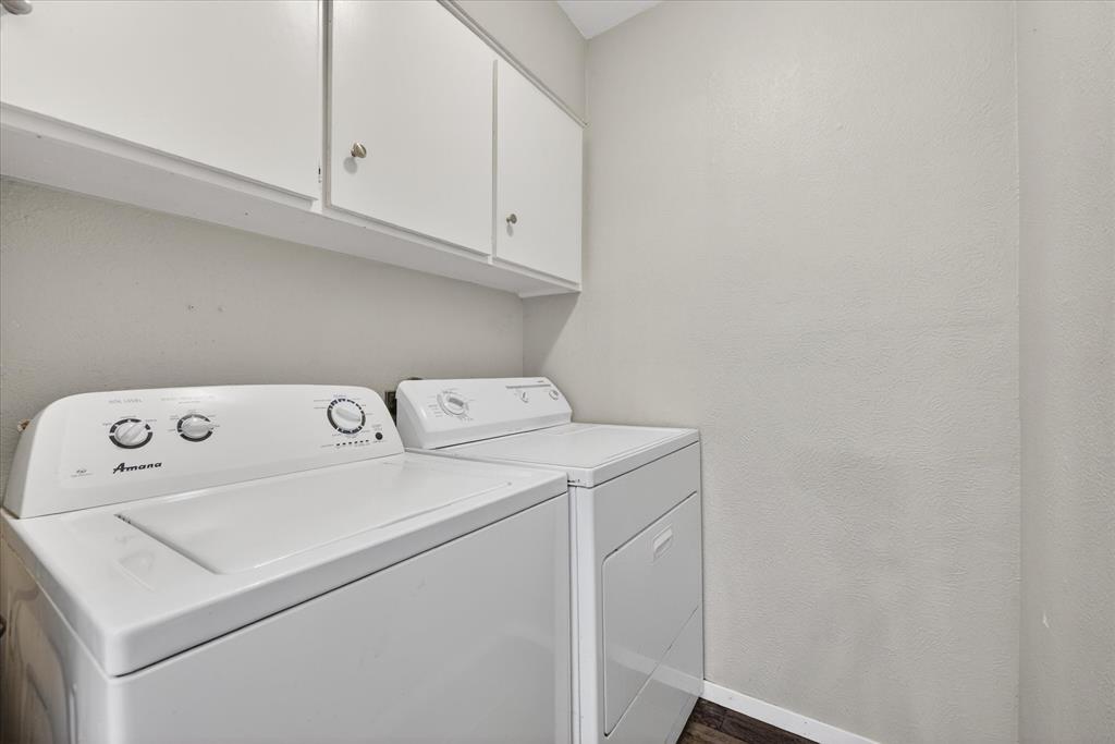 205 Wayne Street Sanger, TX 76266 - Photo 25 of 29 a utility room with dryer and washer