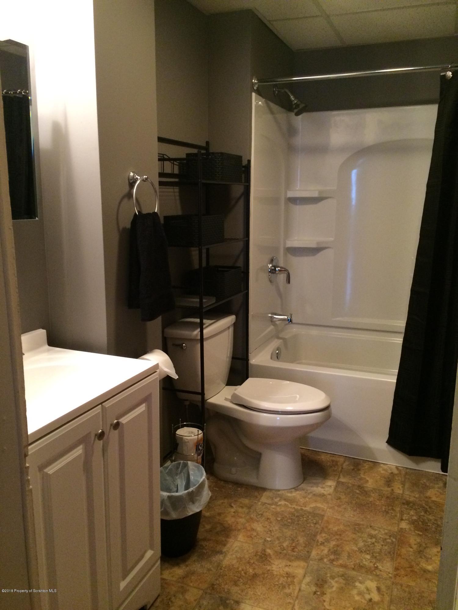 926 Green Ridge Street Scranton, PA 18509 - Photo 13 of 33 Gallery Image 13