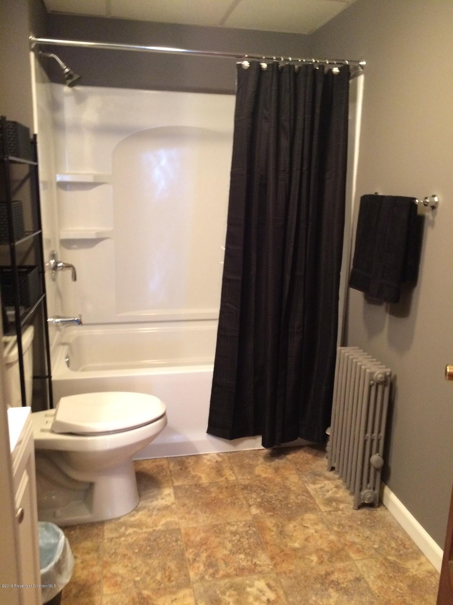 926 Green Ridge Street Scranton, PA 18509 - Photo 14 of 33 Gallery Image 14