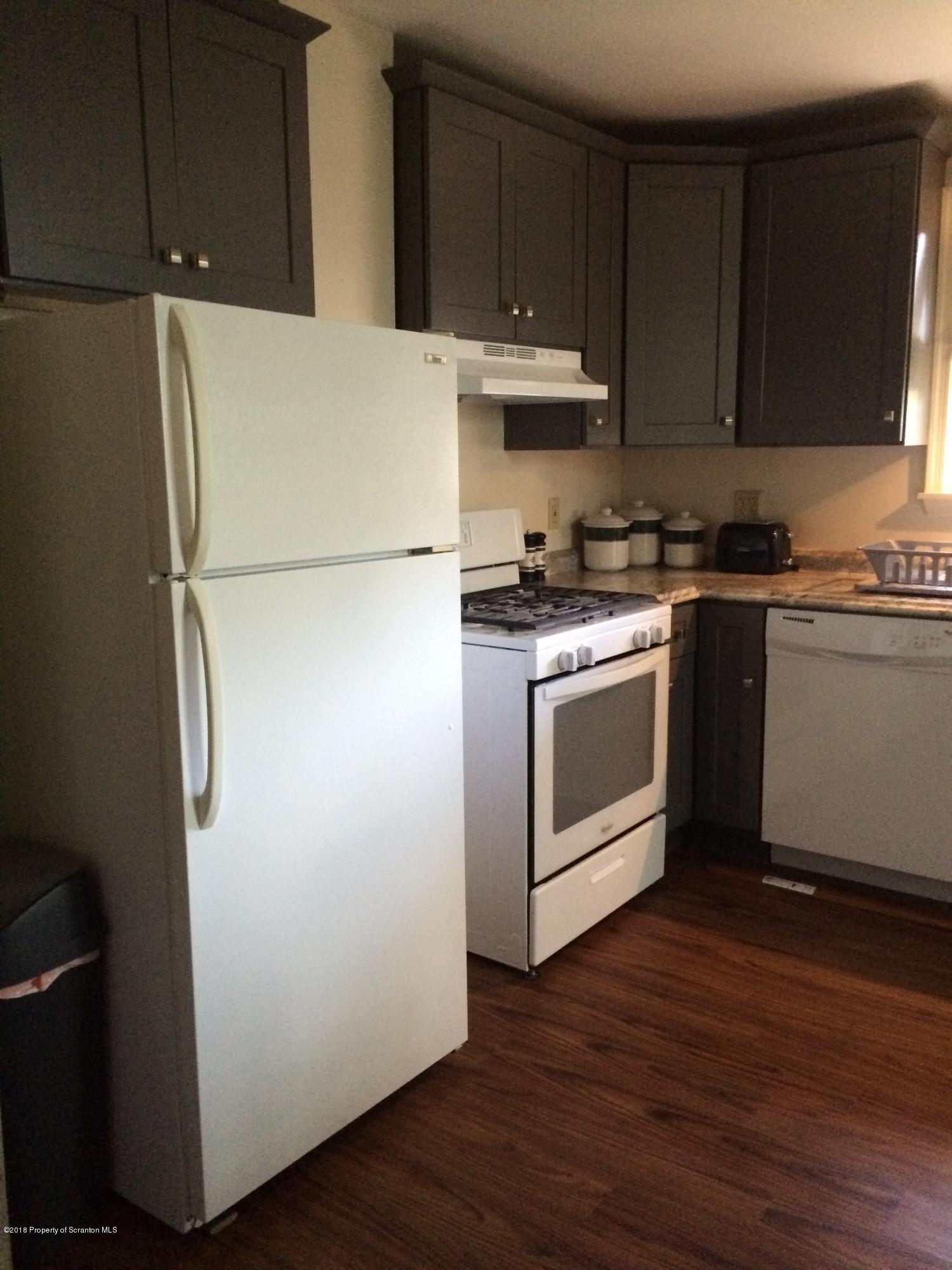 926 Green Ridge Street Scranton, PA 18509 - Photo 16 of 33 Gallery Image 16