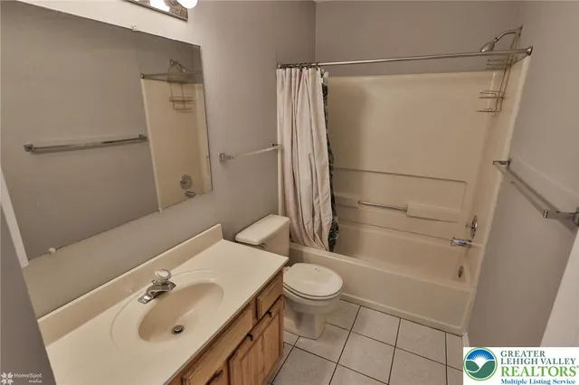 $241,000 | 117 Brandywine Drive, Bethlehem, PA 18020