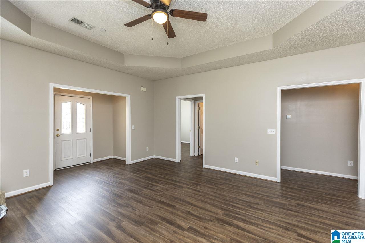 612 3rd Street Northeast Alabaster, AL 35007 - Photo 6 of 34