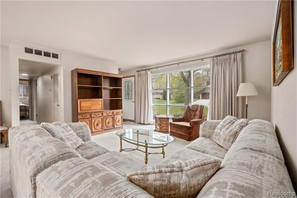 185 Wimpole Drive Rochester Hills, MI 48309 - Photo 6 of 24