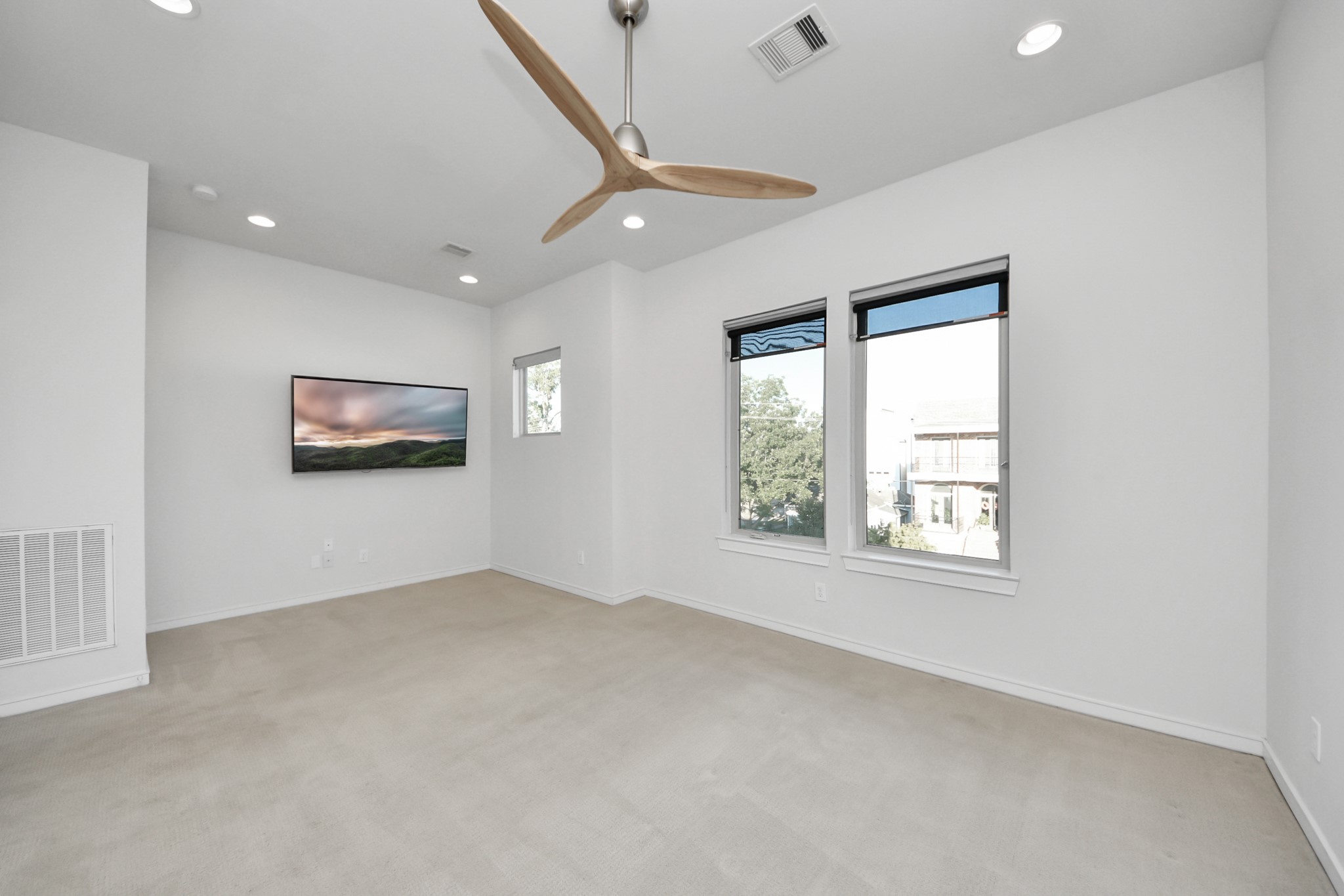 1315 Nagle Street Houston, TX 77003 - Photo 19 of 29 a view of an empty room with a window