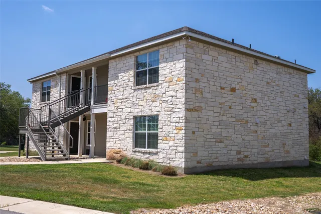 $999 | 304 Stubblefield Lane, Unit 1203, Liberty Hill, TX 78642