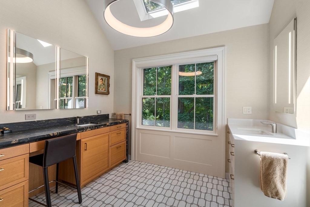 1119 Walnut Street Newton, MA 02461 - Photo 12 of 21