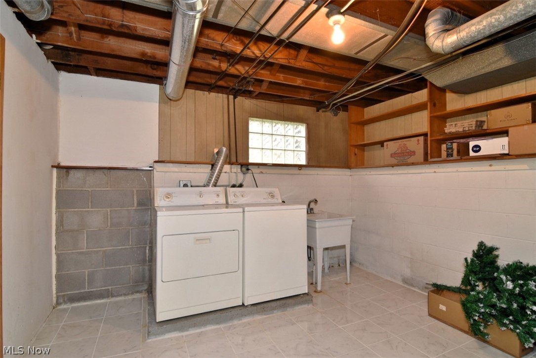 6419 Longridge Road Cleveland, OH 44124 - Photo 30 of 38