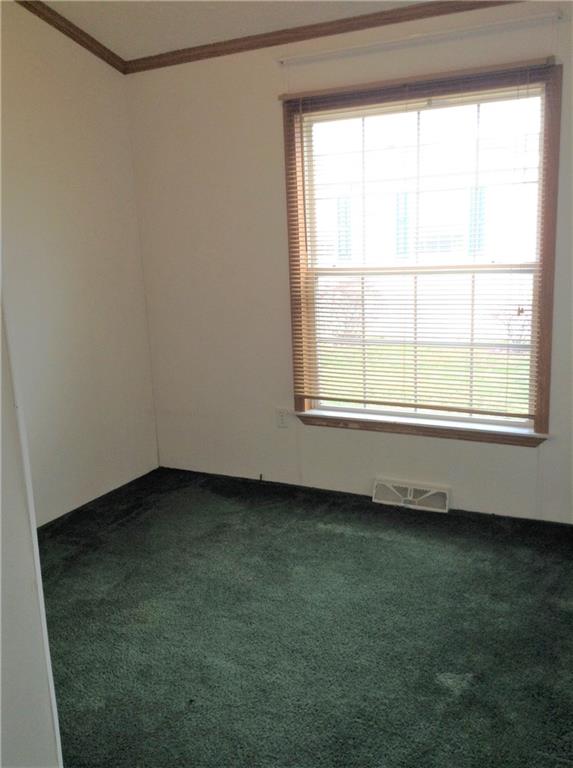 631 Deana Way Rochester, PA 15074 - Photo 11 of 15 2nd Bedroom