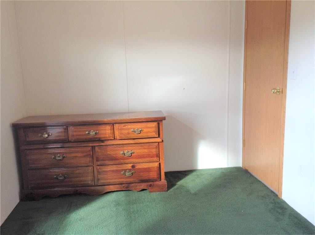 631 Deana Way Rochester, PA 15074 - Photo 13 of 15 3rd Bedroom