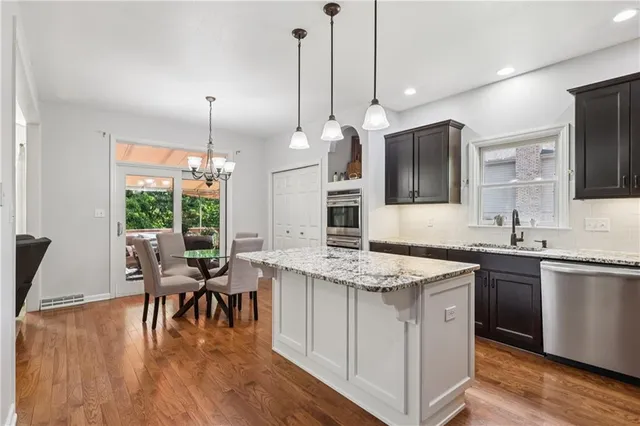 $745,000 | 403 Worth Court, Cranberry Township, PA 16066