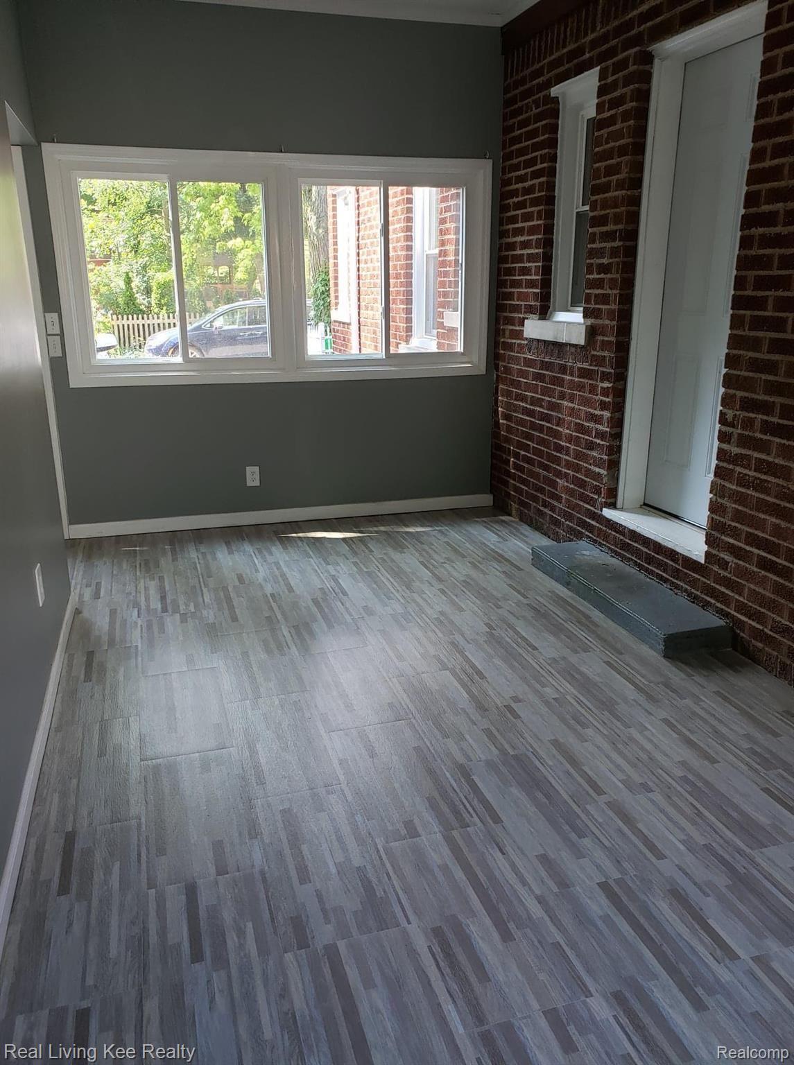 162 West Washington Street Romeo, MI 48065 - Photo 17 of 34 Darryn #10.jpg