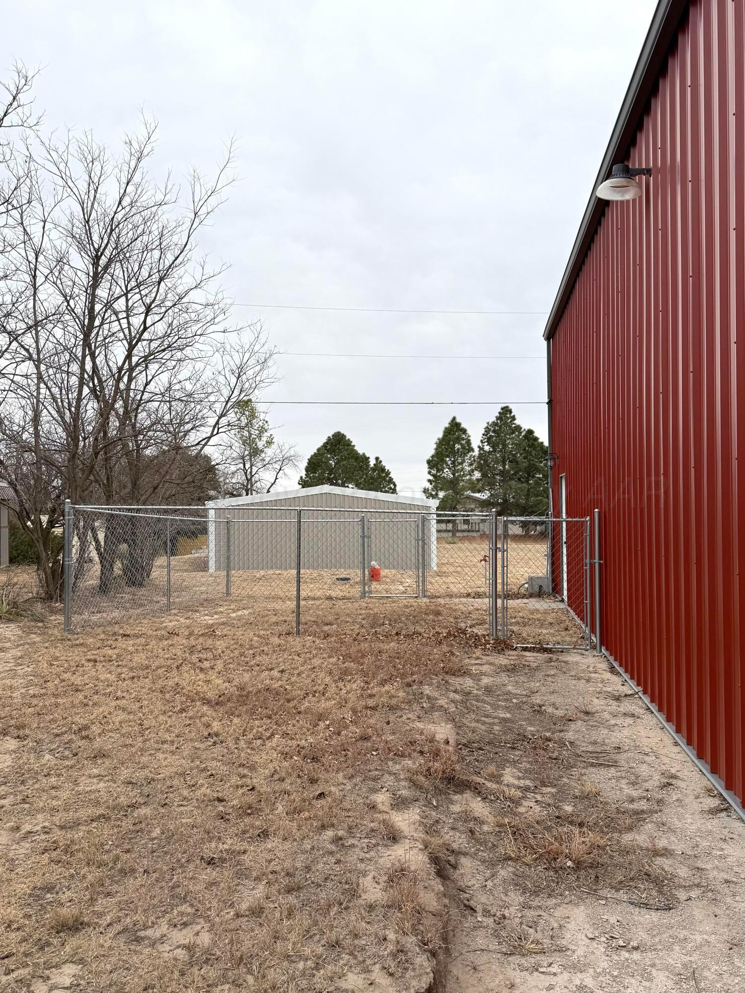 222 Bass Avenue Howardwick, TX 79226 - Photo 8 of 47 a backyard of a house with lots of green space