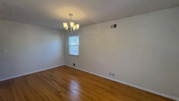 $3,500 | 86 Notre Dame Avenue, Unit 2 | Great Kills