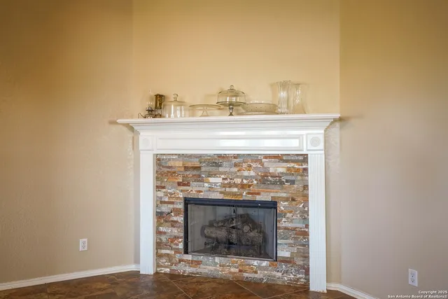 a close view of a fireplace in a room
