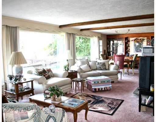 154 Munntown Road Eighty Four, PA 15330 - Photo 3 of 18 Den/Family/Great Room. Great Room