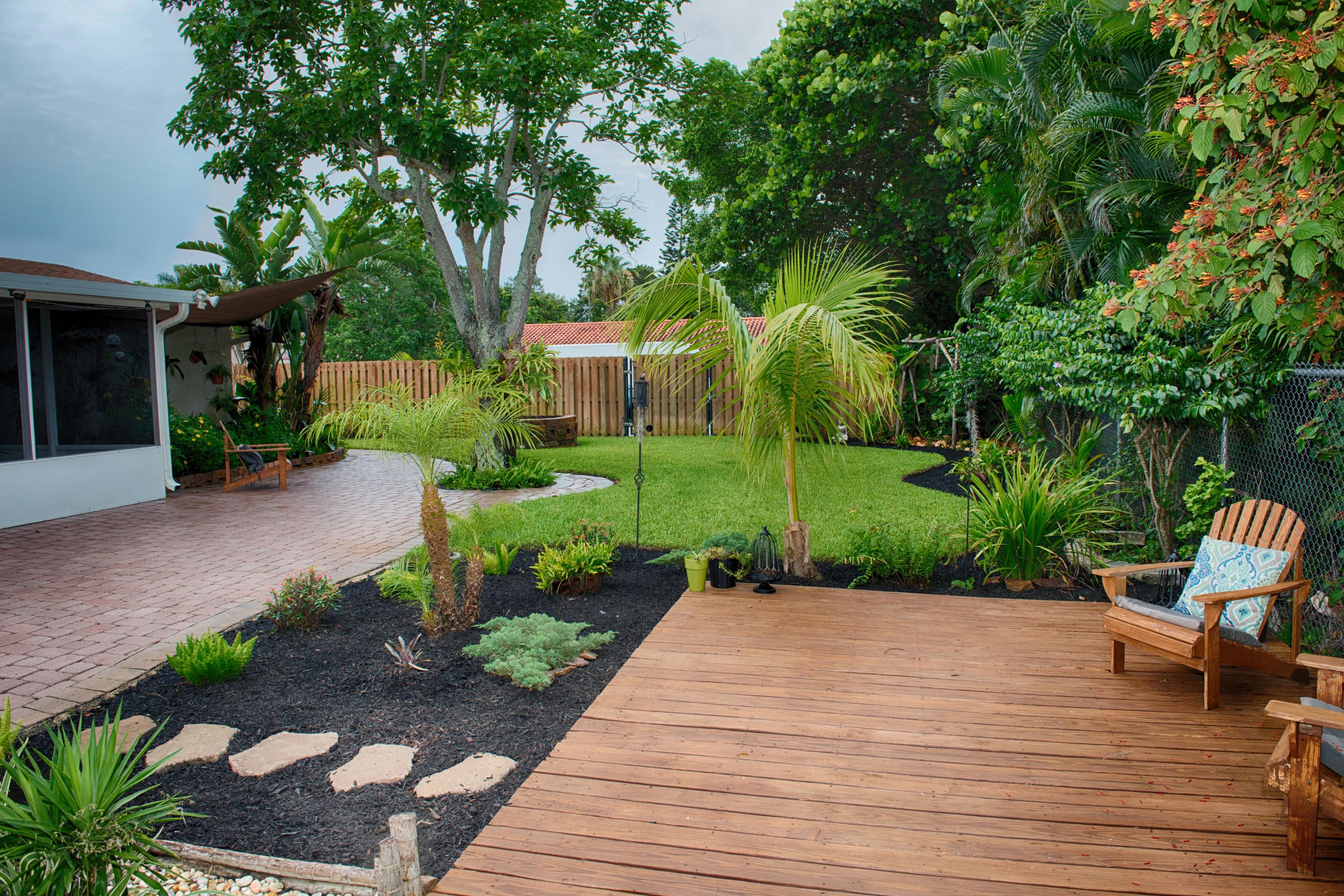 6727 Rigger Road Lake Worth, FL 33462 - Photo 11 of 14 Deck