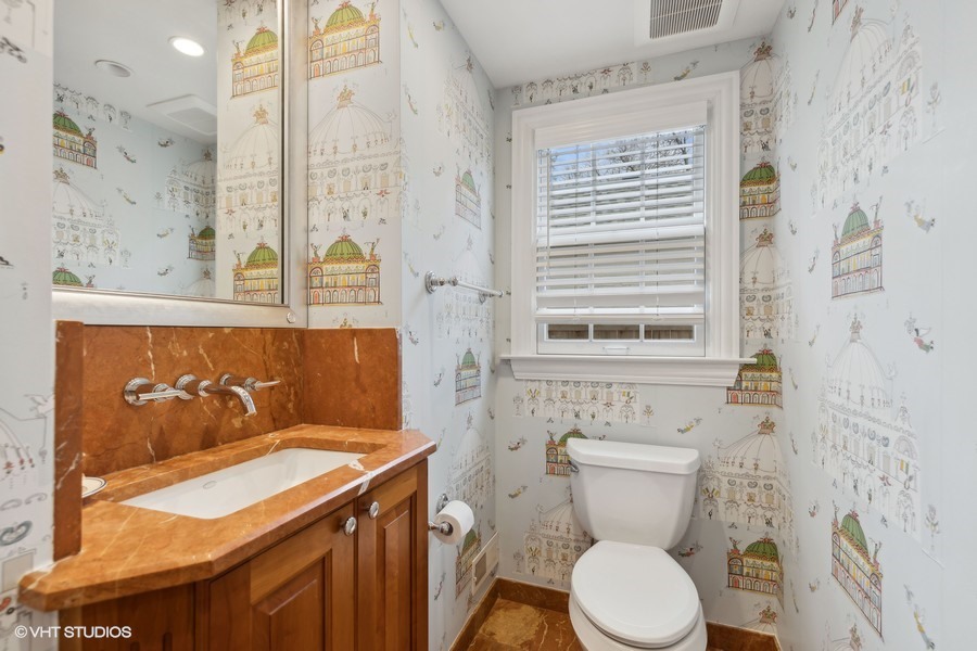 550 Sheridan Road Winnetka, IL 60093 - Photo 20 of 56