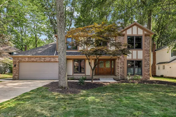 $555,000 | 25745 Briarwood Court, Westlake, OH 44145