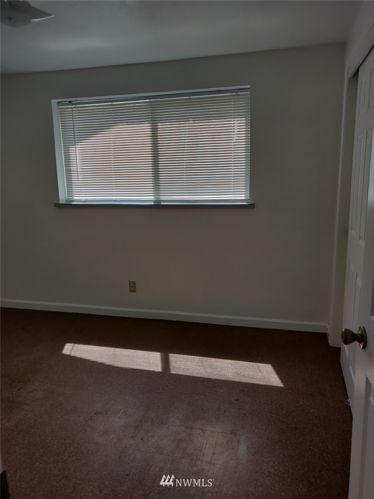 592 Southwest 18th Street Chehalis, WA 98532 - Photo 11 of 12 view of an empty room with a window