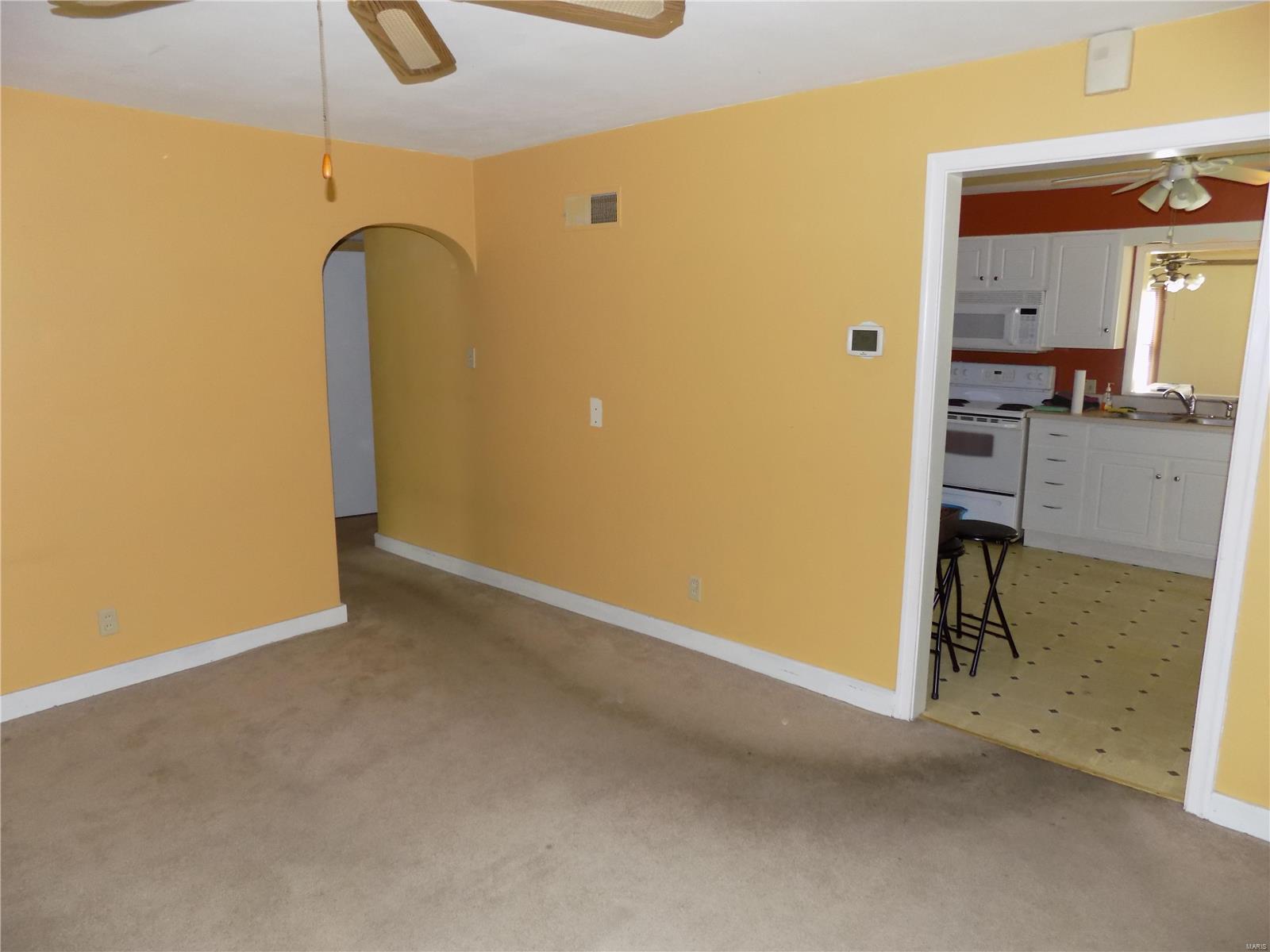 743 Troy Road Edwardsville, IL 62025 - Photo 14 of 31 Gallery Image 14