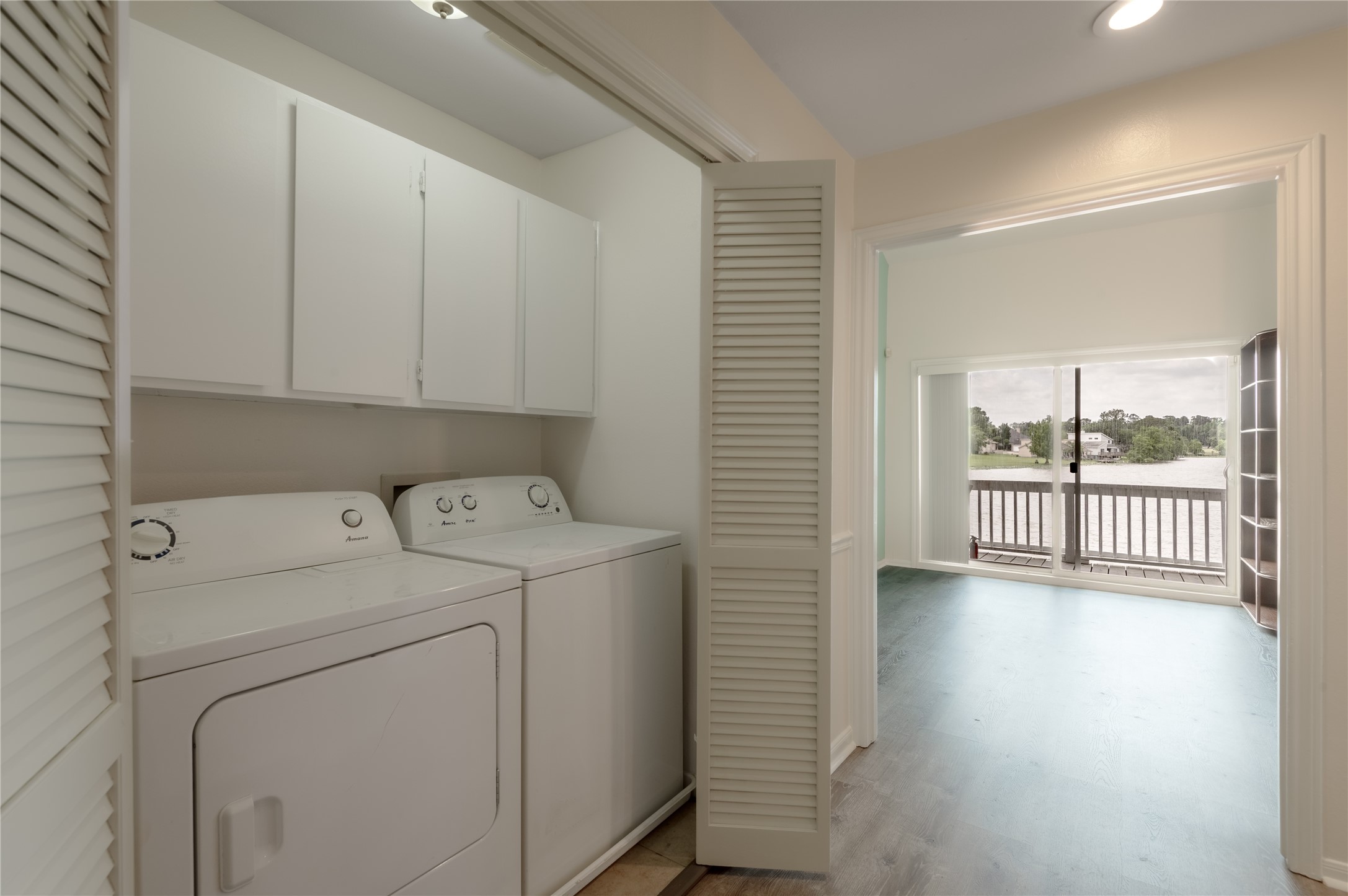 208 Waters Edge Huntsville, TX 77340 - Photo 17 of 28
