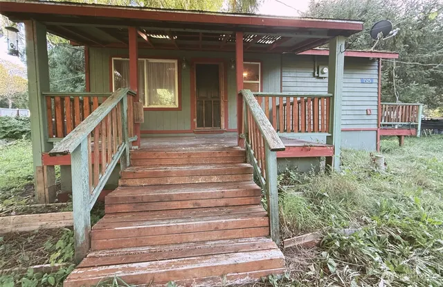 $185,000 | 7525 North Center Court, Concrete, WA 98237