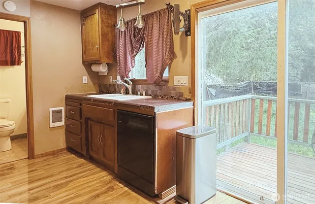 $185,000 | 7525 North Center Court, Concrete, WA 98237