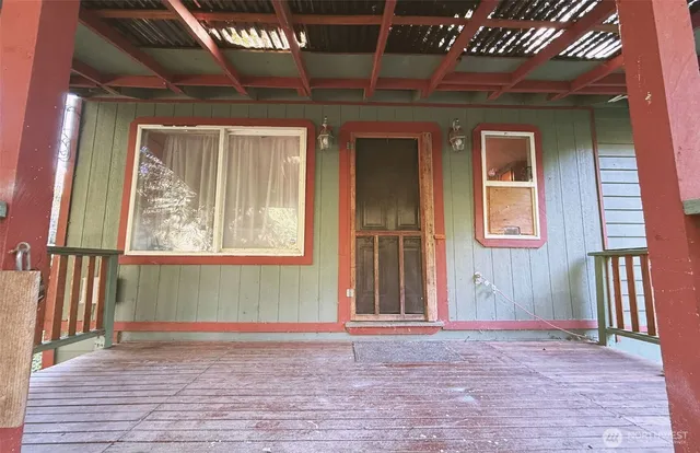 $185,000 | 7525 North Center Court, Concrete, WA 98237