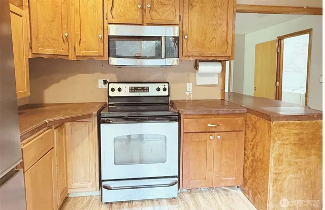 $185,000 | 7525 North Center Court, Concrete, WA 98237