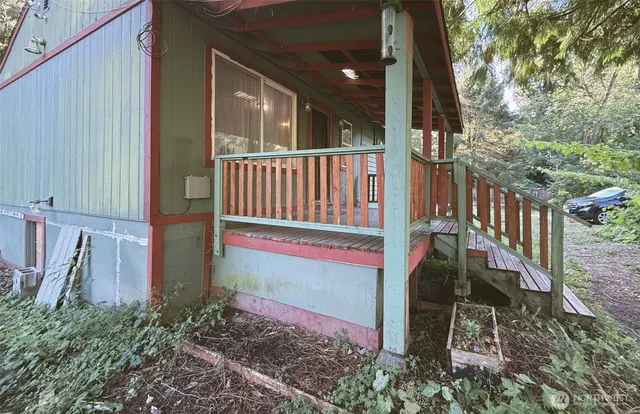 $185,000 | 7525 North Center Court, Concrete, WA 98237