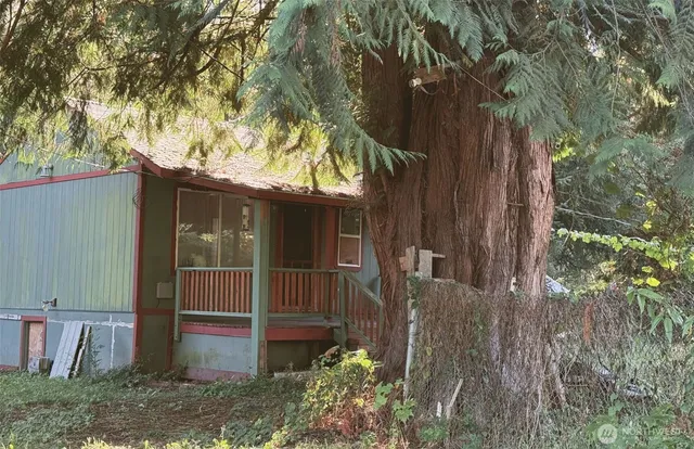 $185,000 | 7525 North Center Court, Concrete, WA 98237