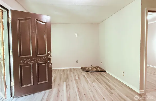 $185,000 | 7525 North Center Court, Concrete, WA 98237